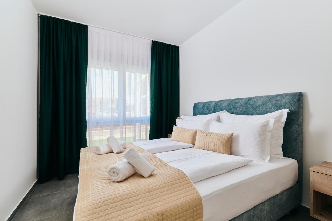 Apartments San Maris Umag Eksteriør billede
